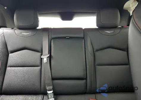 2019 Cadillac Xt4 Sport from USA, damaged, VIN 1GYFZER40KF199063